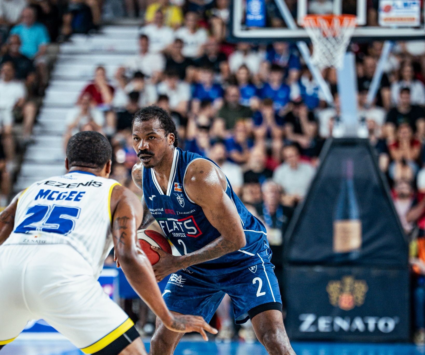 Lee Moore Foto Fortitudo Pallacanestro