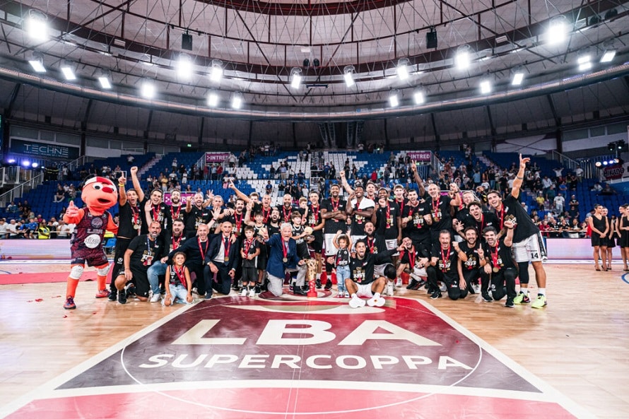 Virtus Pallacanestro Ottantesima puntata. Festa per la Supercoppa maschile.