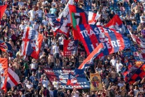 La Curva Andrea Costa durante Bologna-Inter 2025/26 (© Damiano Fiorentini)