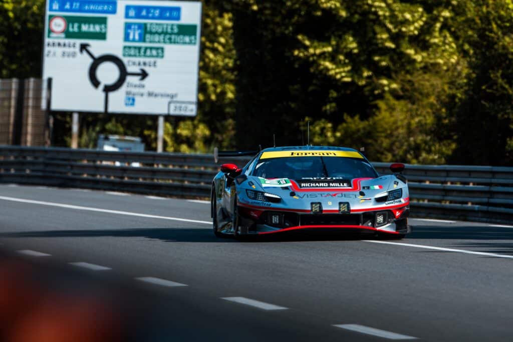 La Ferrari #21 in azione a Le Mans