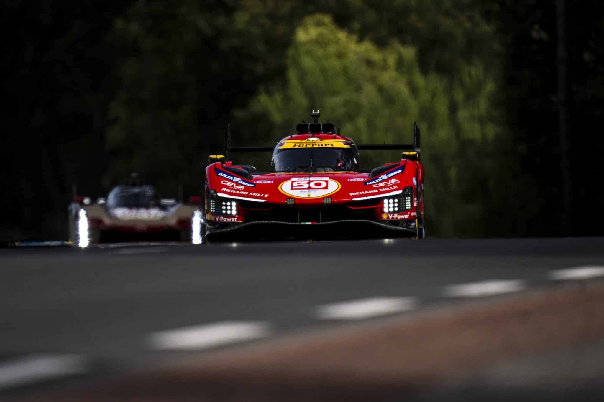 Ferrari #50 in azione a Le Mans