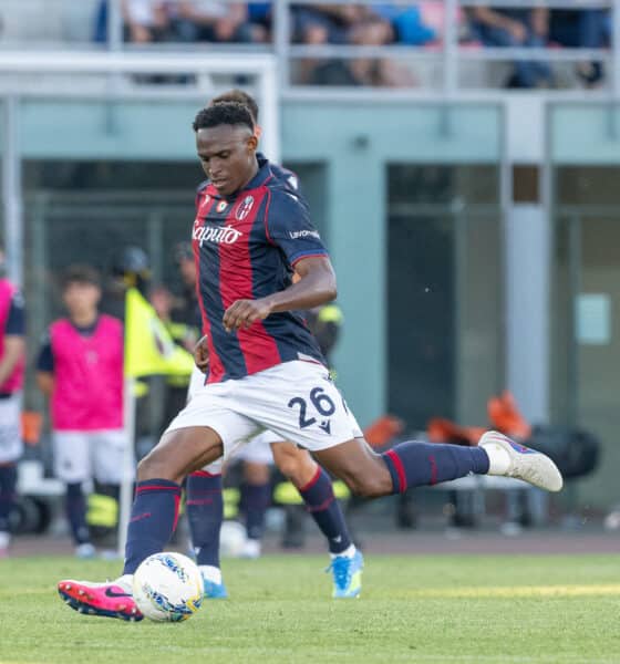 Jhon Lucumí durante Bologna-Inter