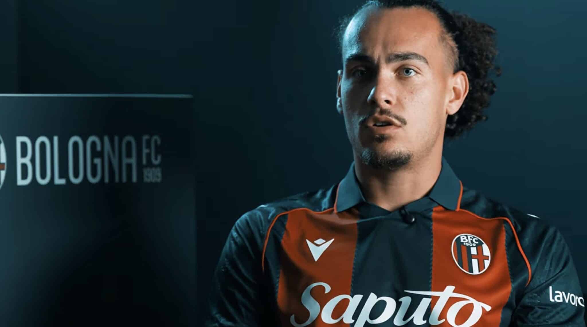Arthur Theate durante l’intervista ai canali del Bologna