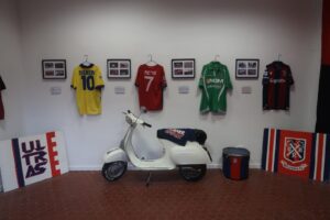 Presentazione nuova sede A Skeggia (© Matteo Cordari x 1000Cuori Rossoblù)