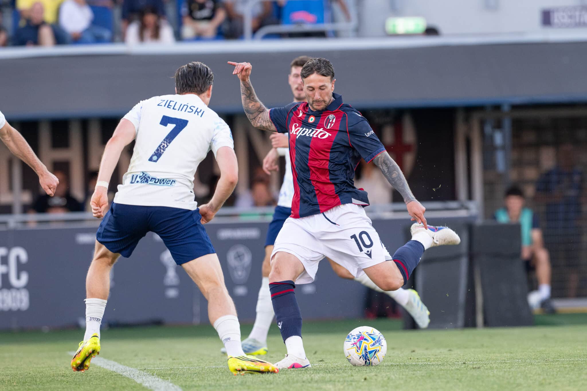Bernardeschi marcato da Zielinski, che ha giocato martedi sera contro il Bruges (@DamianoFiorentini)
