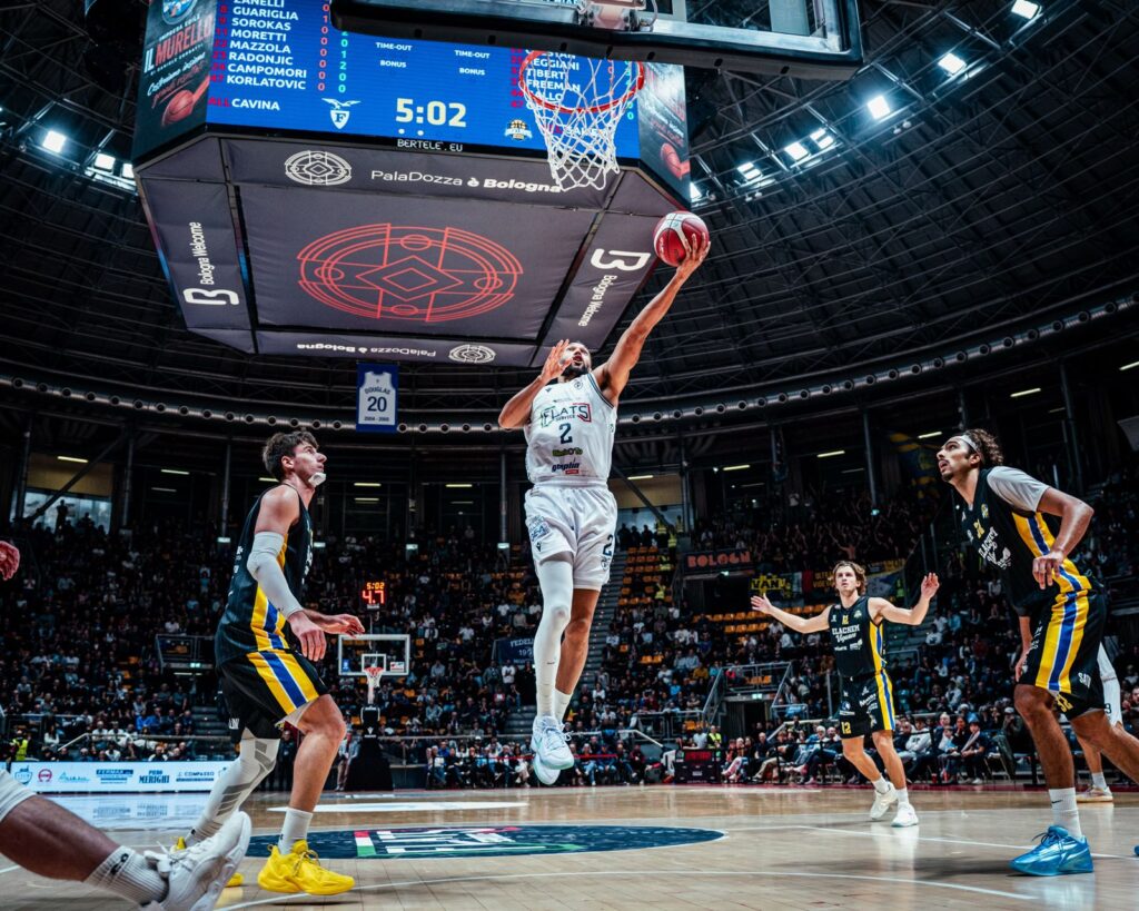 Fortitudo Flats Service Bologna -Vigevano Basket (© Fortitudo Flats Service Bologna)